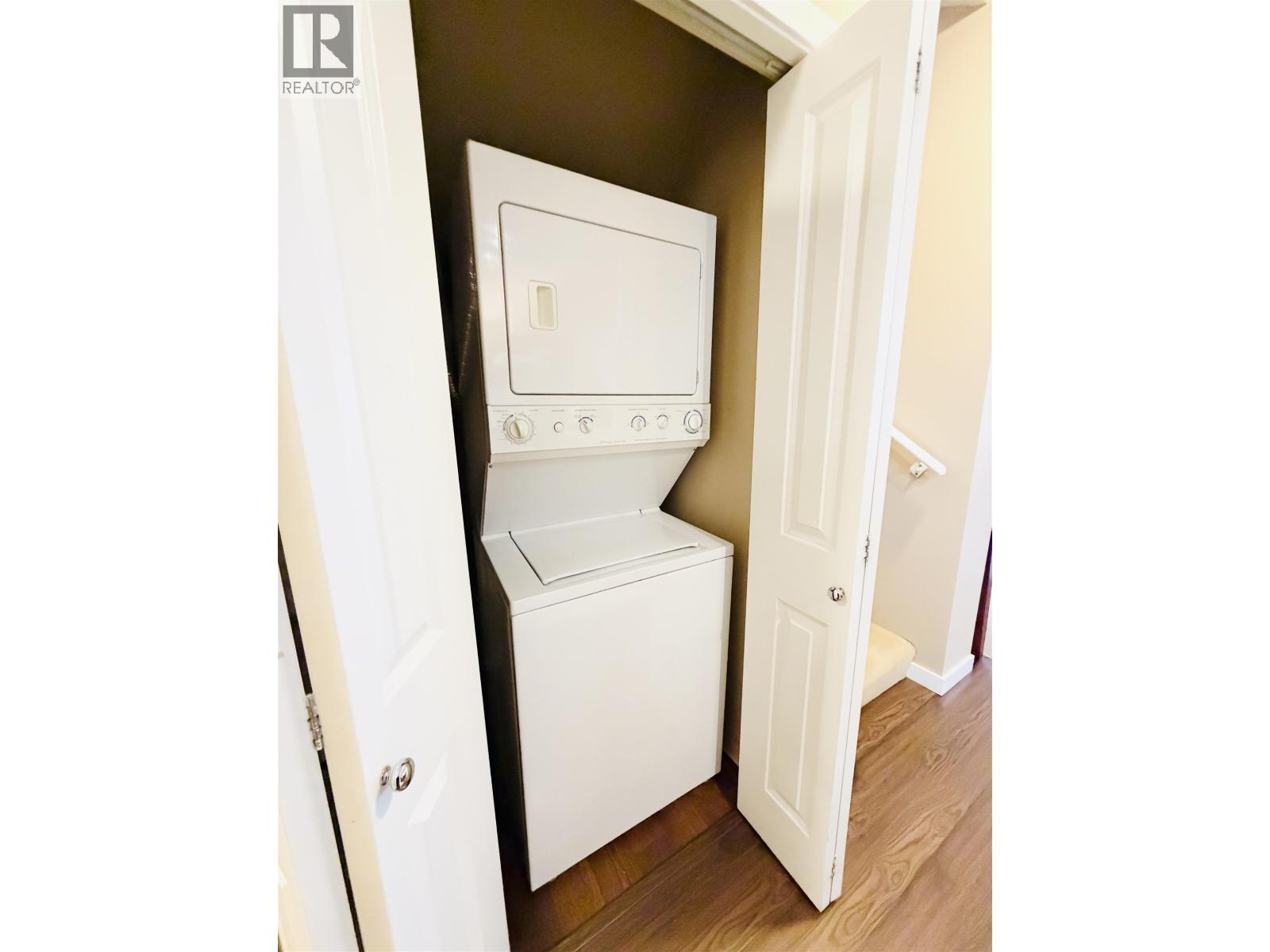 TH13 2089 ROSSER AVENUE, Burnaby