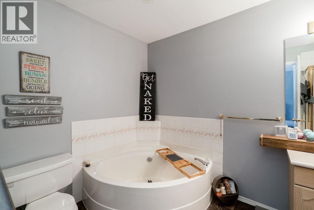 203 19130 FORD ROAD, Pitt Meadows