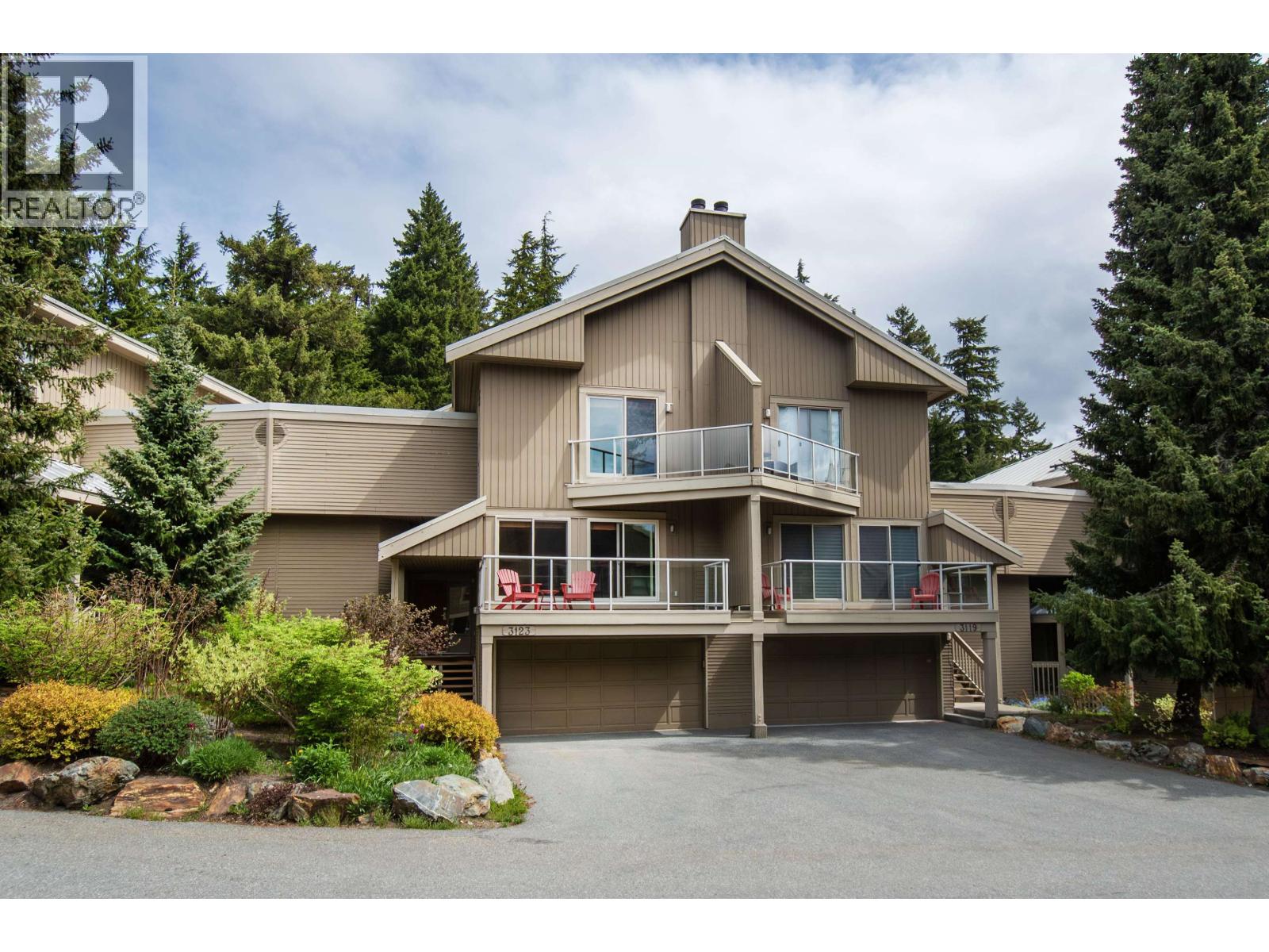 3123 ST MORITZ CRESCENT, Whistler