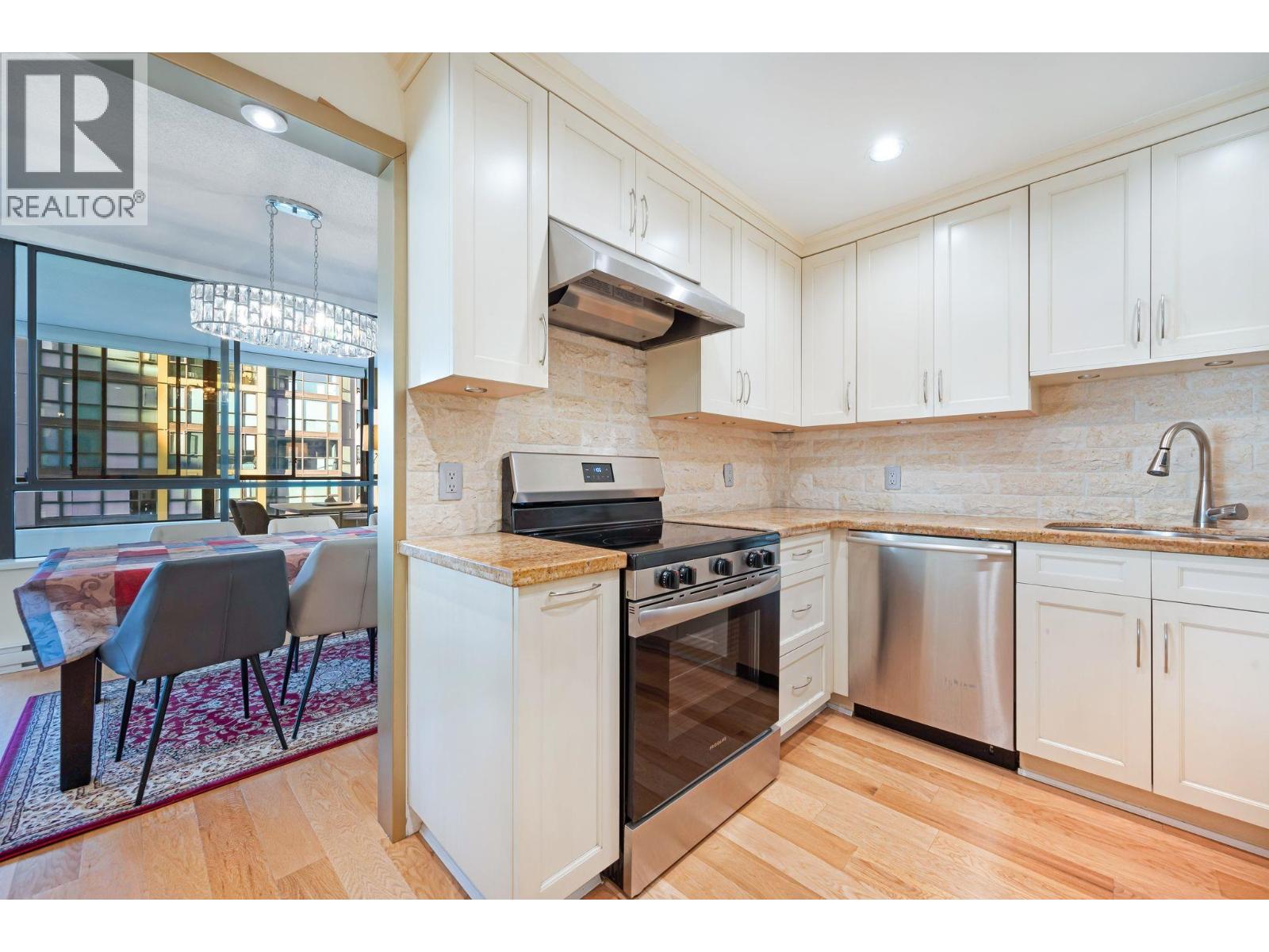 2 Bed, 2 Bath Apartment for Sale in Vancouver – 601 738 BROUGHTON STREET, Vancouver – MLS# R3123275 - Image 15