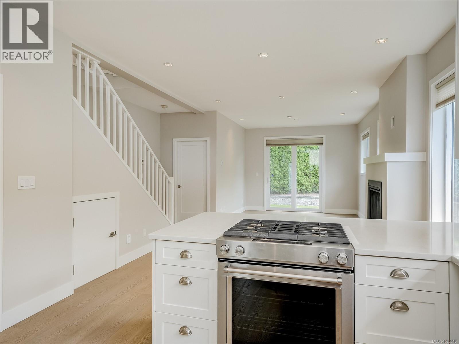 #4 10490 Resthaven Dr - 15