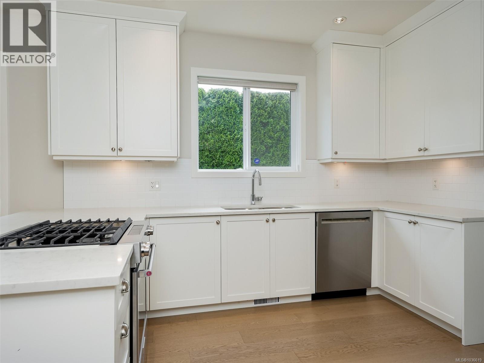 #4 10490 Resthaven Dr - 12