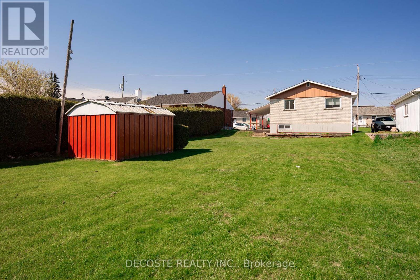 429 DOMINION STREET S - 26