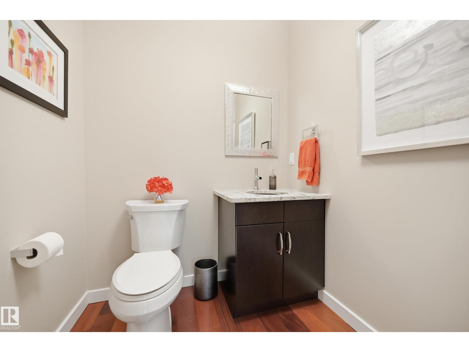 60 LACOMBE DR — photo 26
