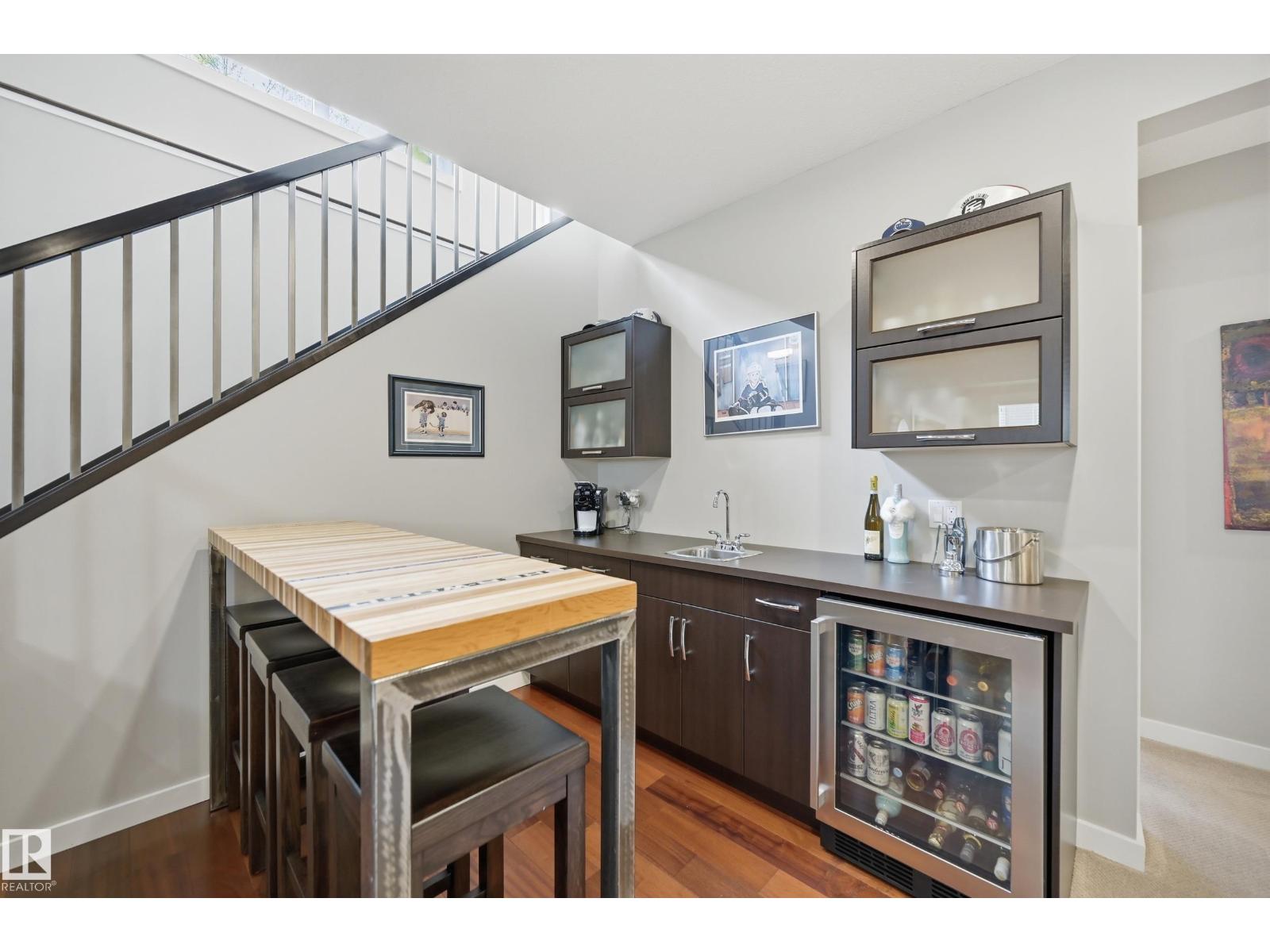 60 LACOMBE DR — photo 29