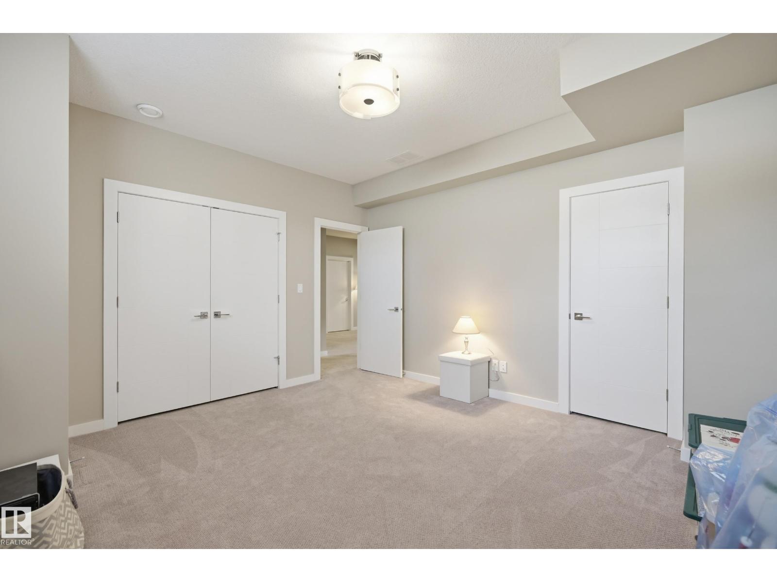 60 LACOMBE DR — photo 34