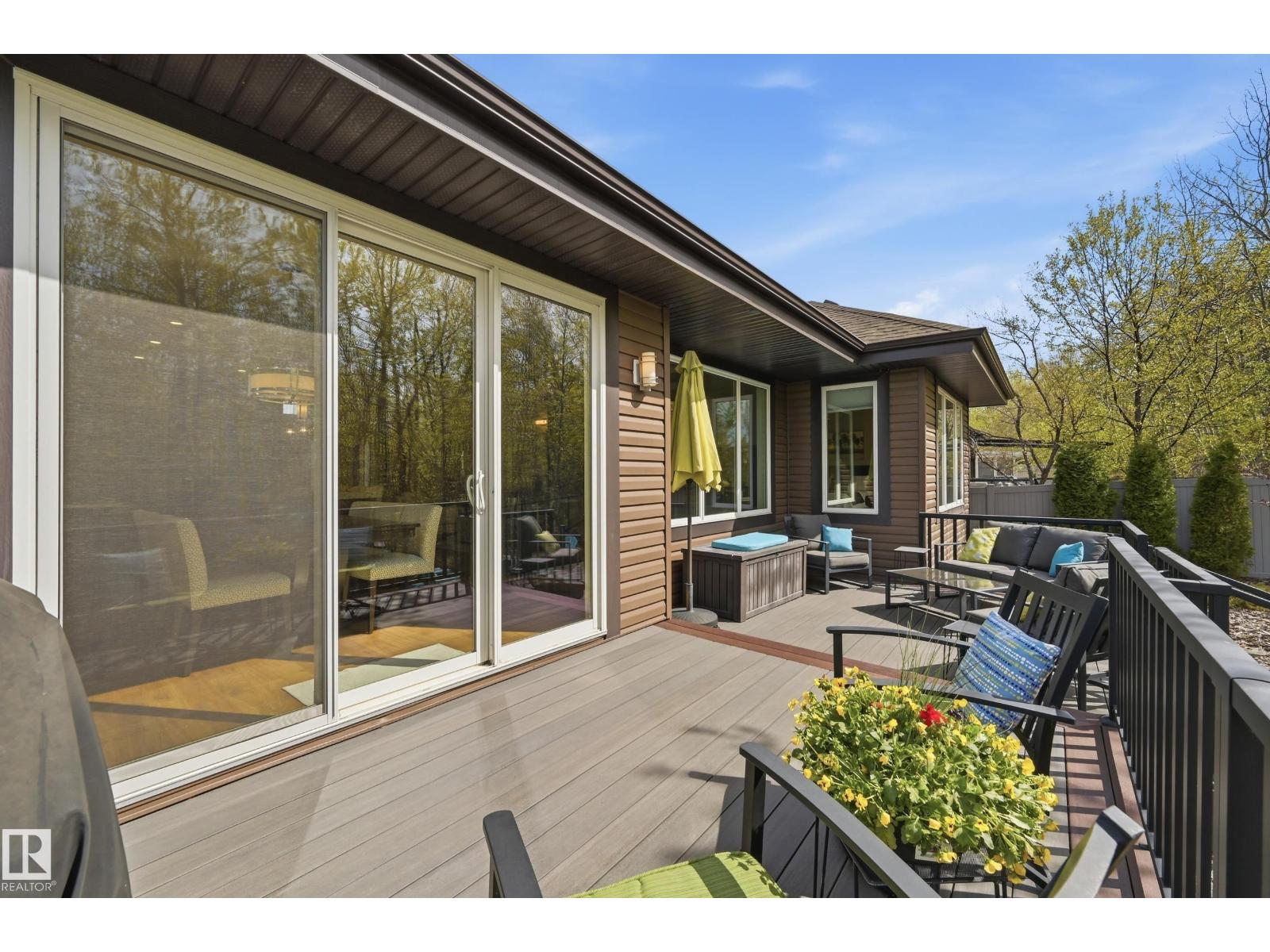 60 LACOMBE DR — photo 39