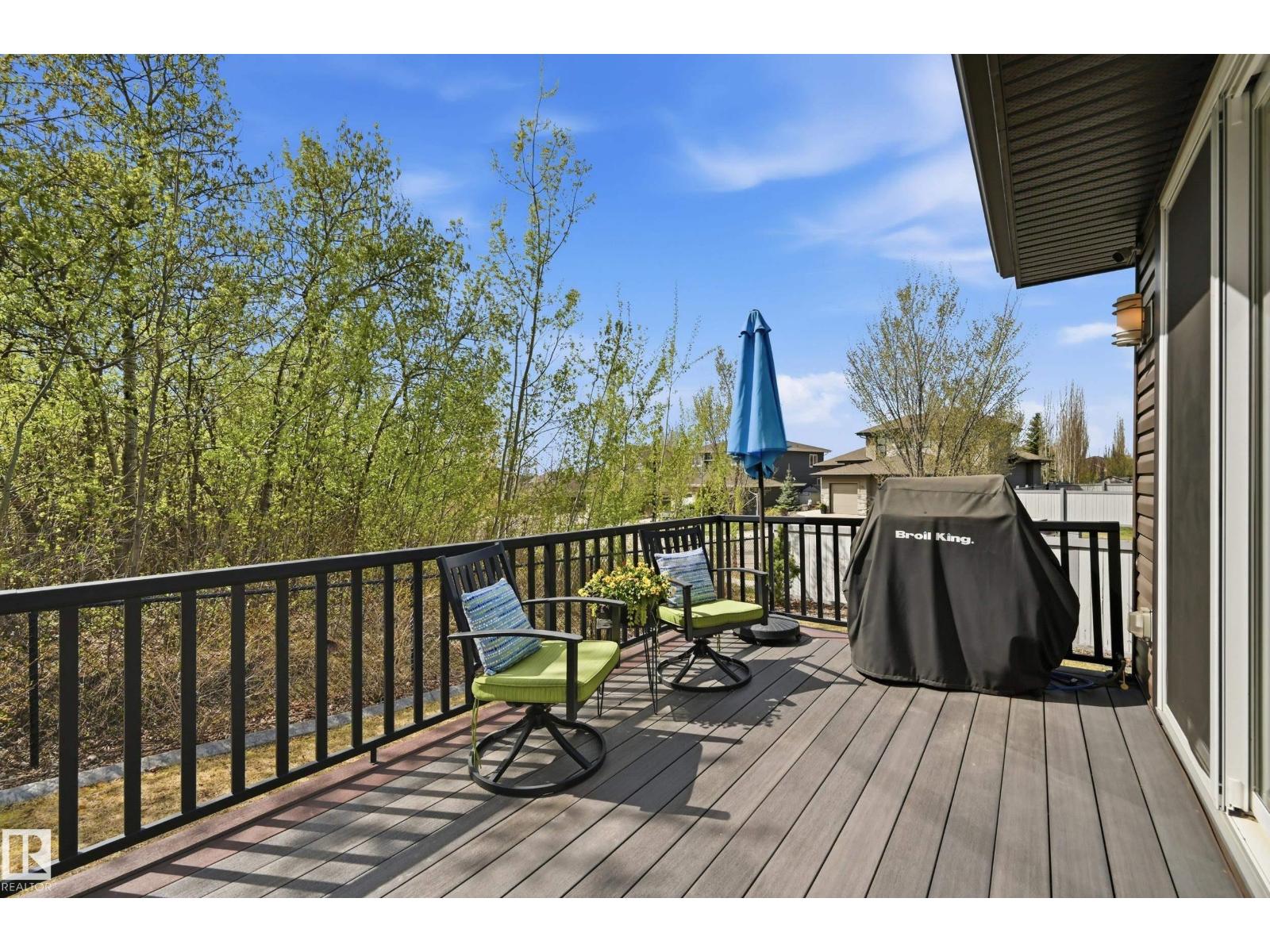 60 LACOMBE DR — photo 40