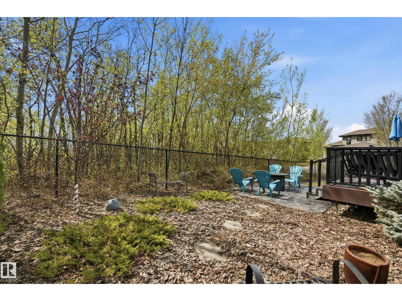 60 LACOMBE DR — photo 46