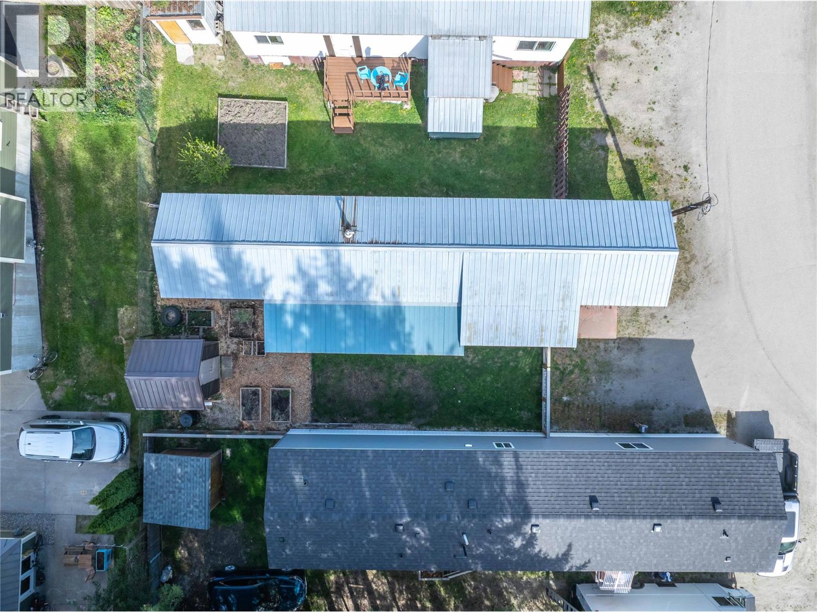 #5 606 Edward Street E - 66