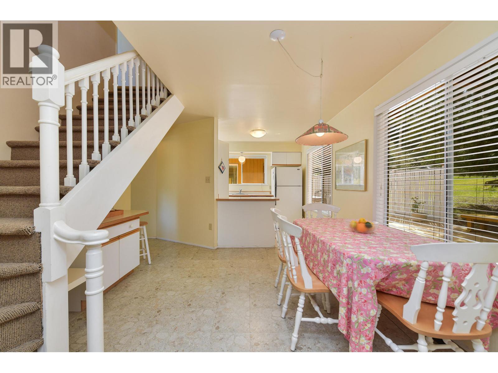 552 CLUB CRESCENT, Mayne Island