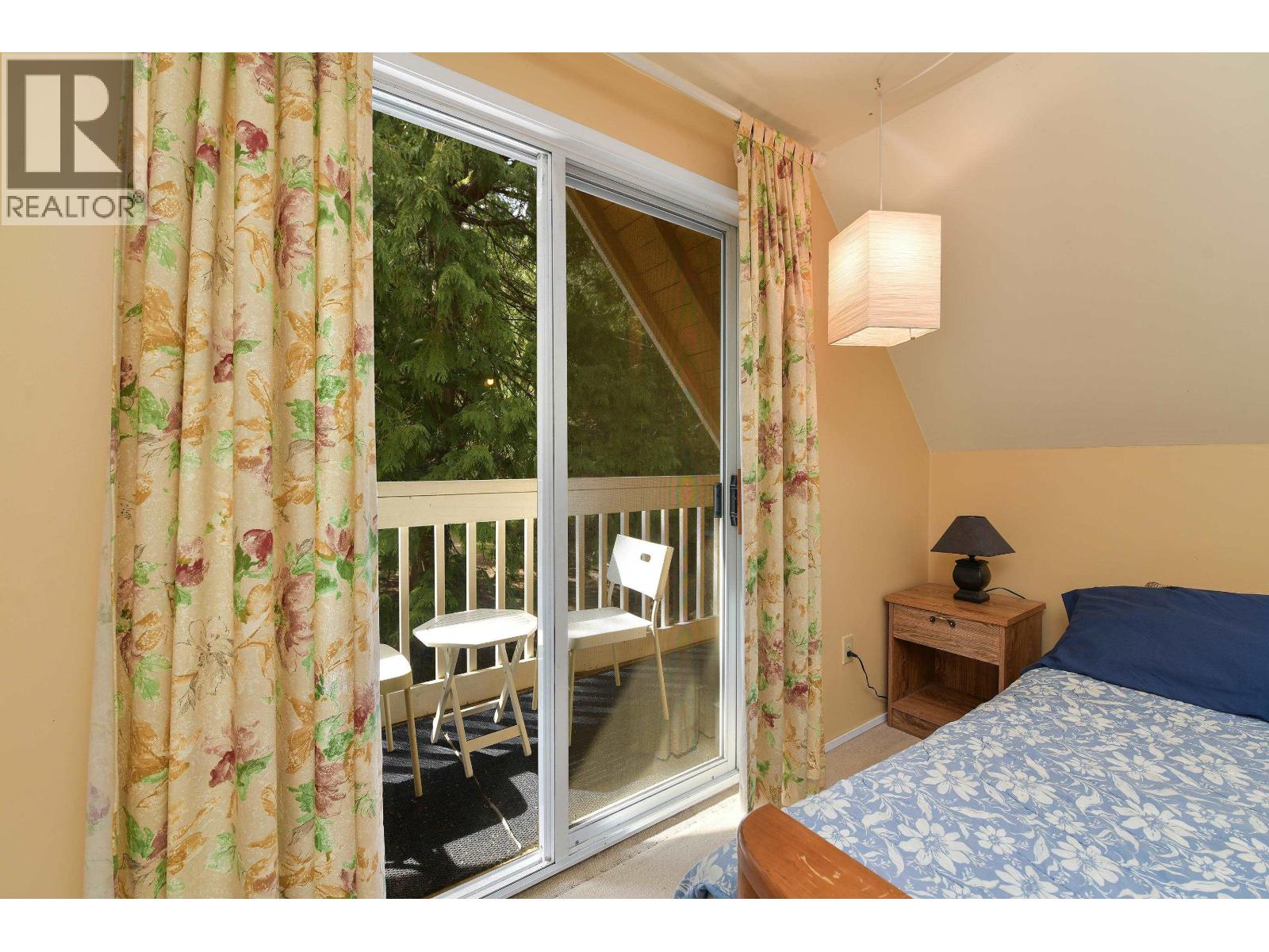 552 CLUB CRESCENT, Mayne Island