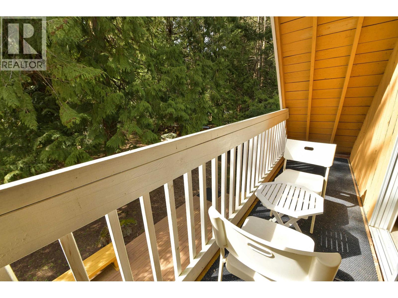 552 CLUB CRESCENT, Mayne Island