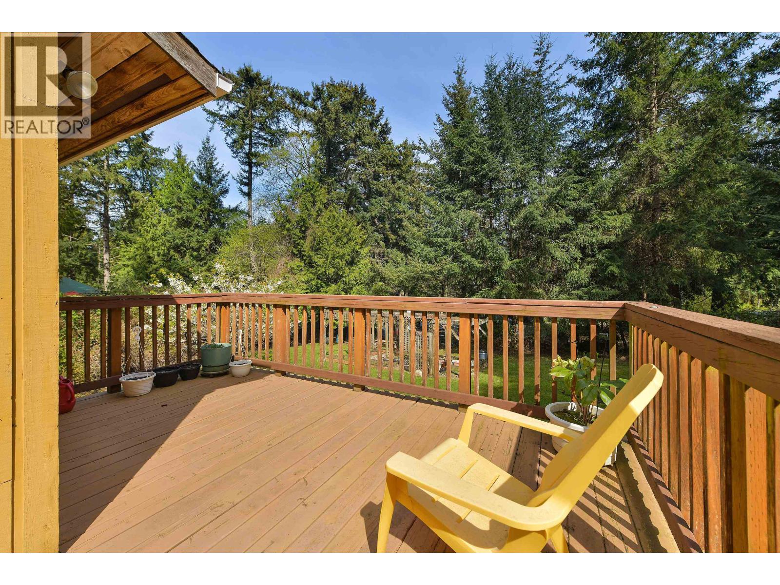 552 CLUB CRESCENT, Mayne Island