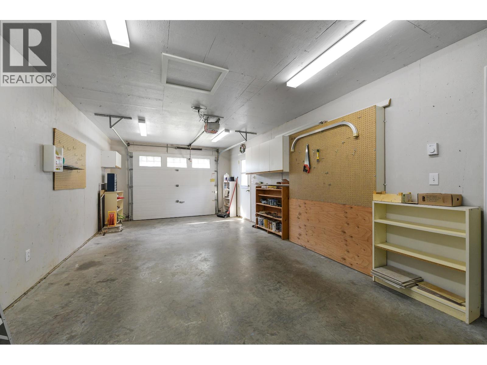 552 CLUB CRESCENT, Mayne Island