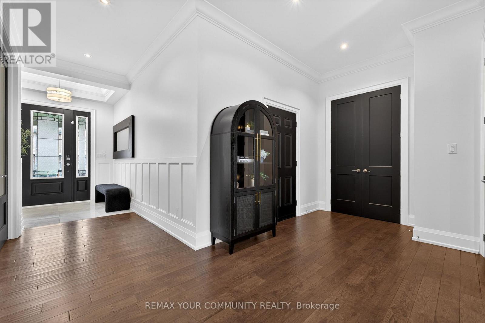 6 GRAYSON ROAD - Image 2