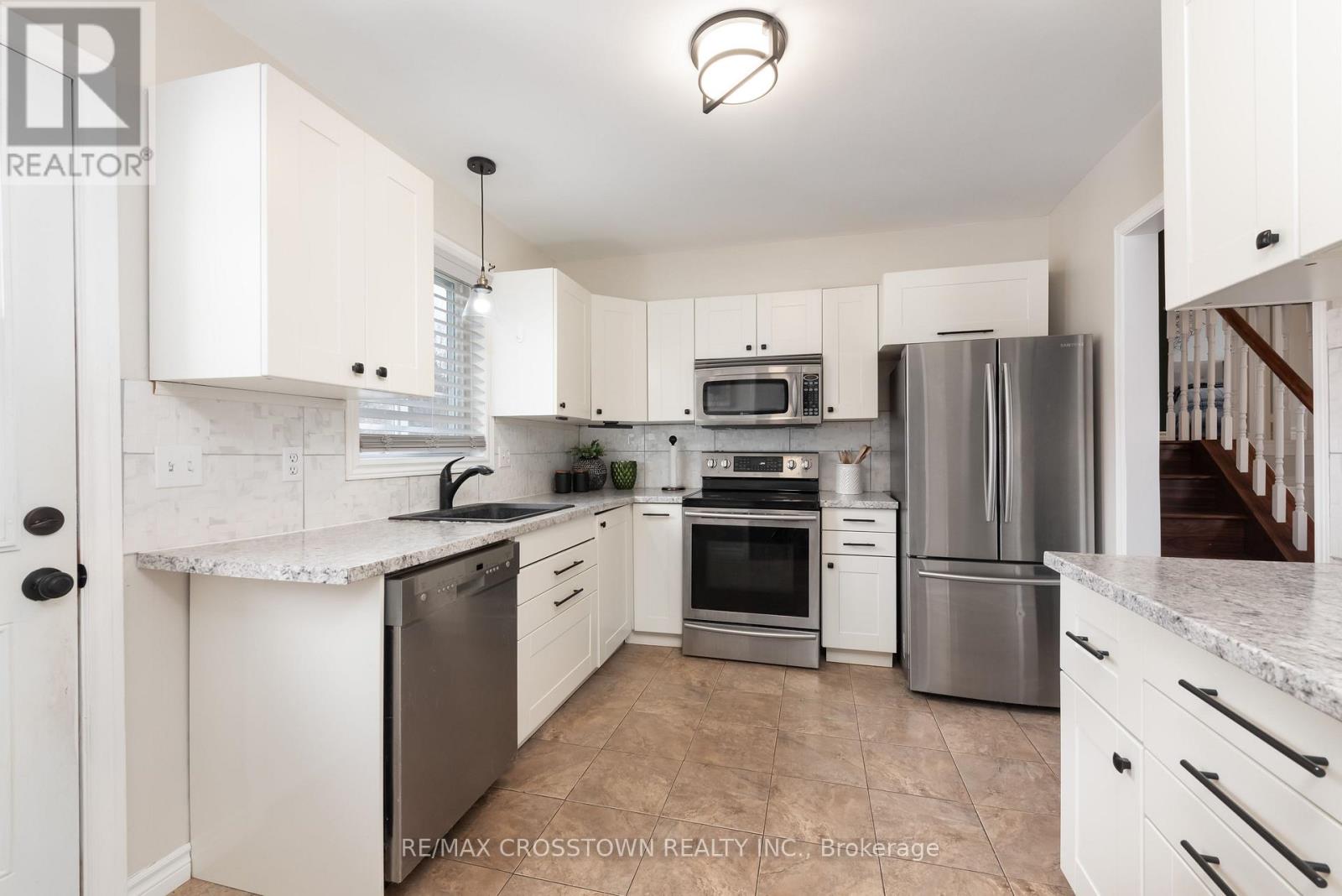 54 FOYSTON PARK CIRCLE - 14