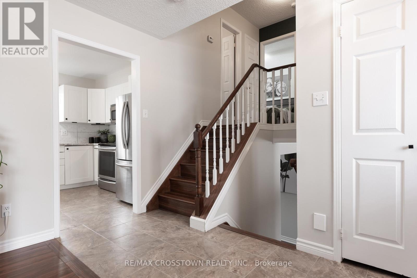 54 FOYSTON PARK CIRCLE - 16