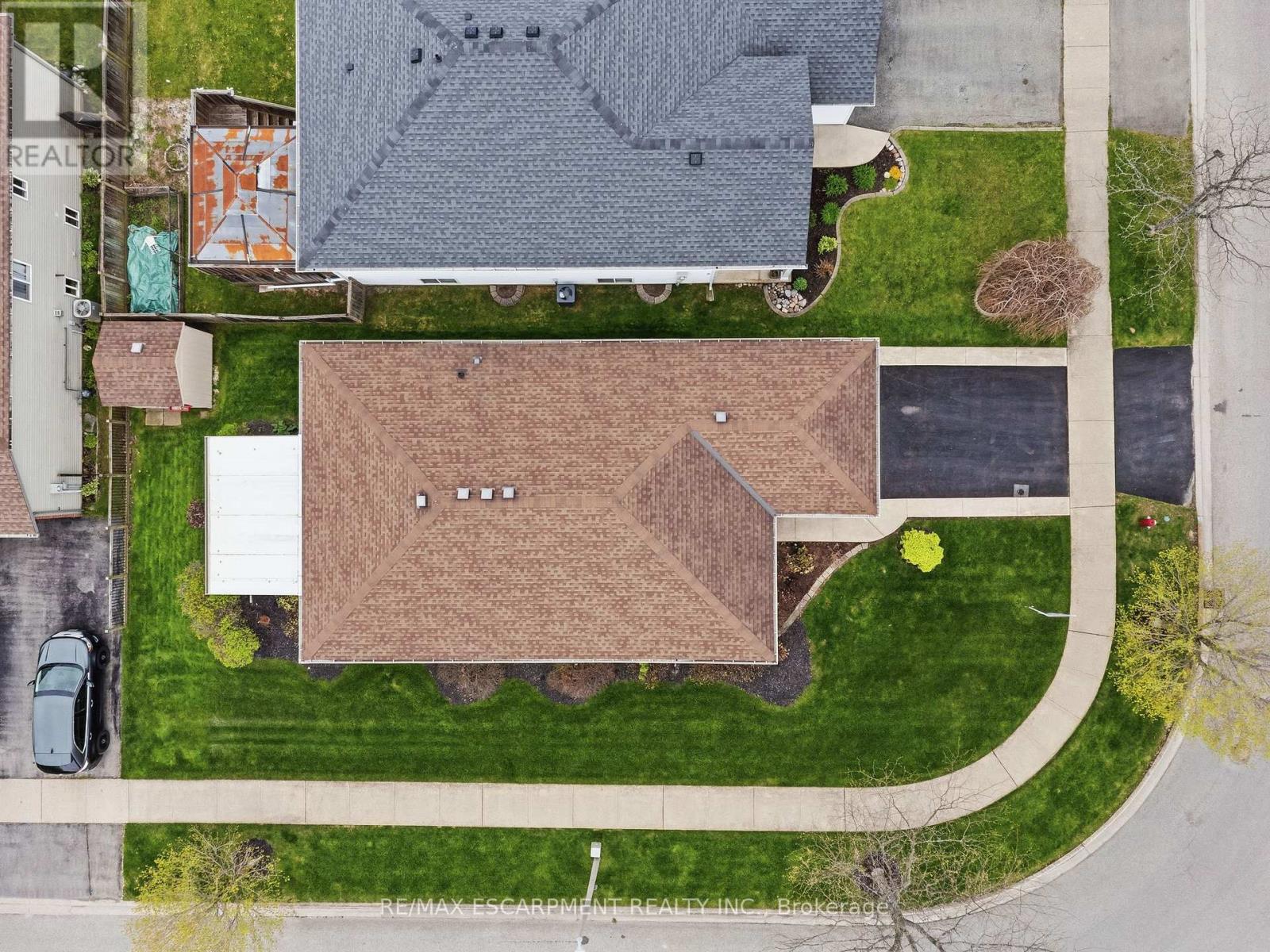 296 AUTUMN CRESCENT - 46