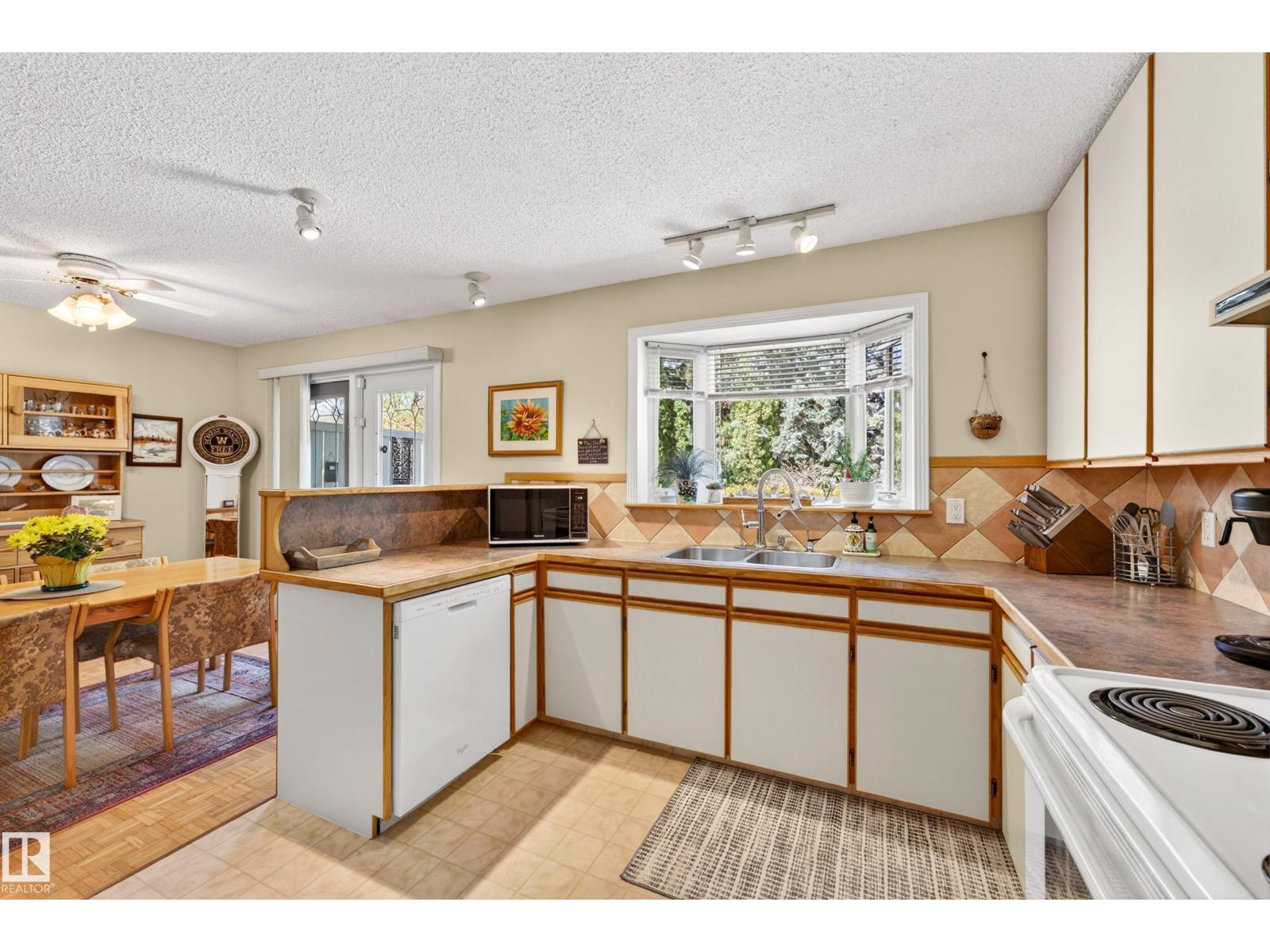 70 Flagstone CR — photo 16