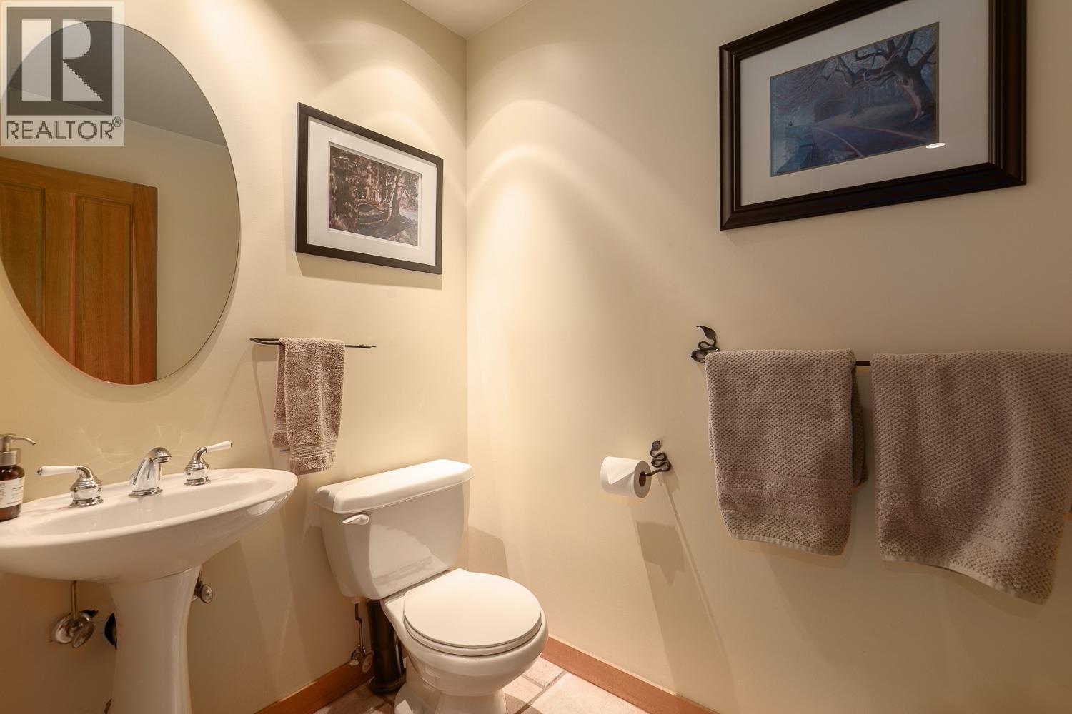 32 2250 NORDIC DRIVE, Whistler