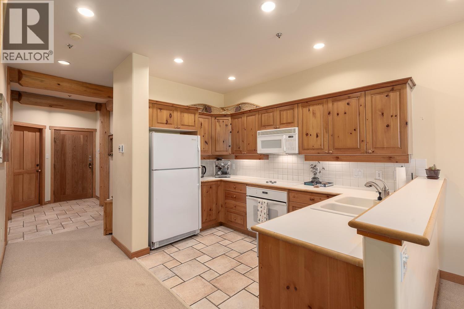 32 2250 NORDIC DRIVE, Whistler