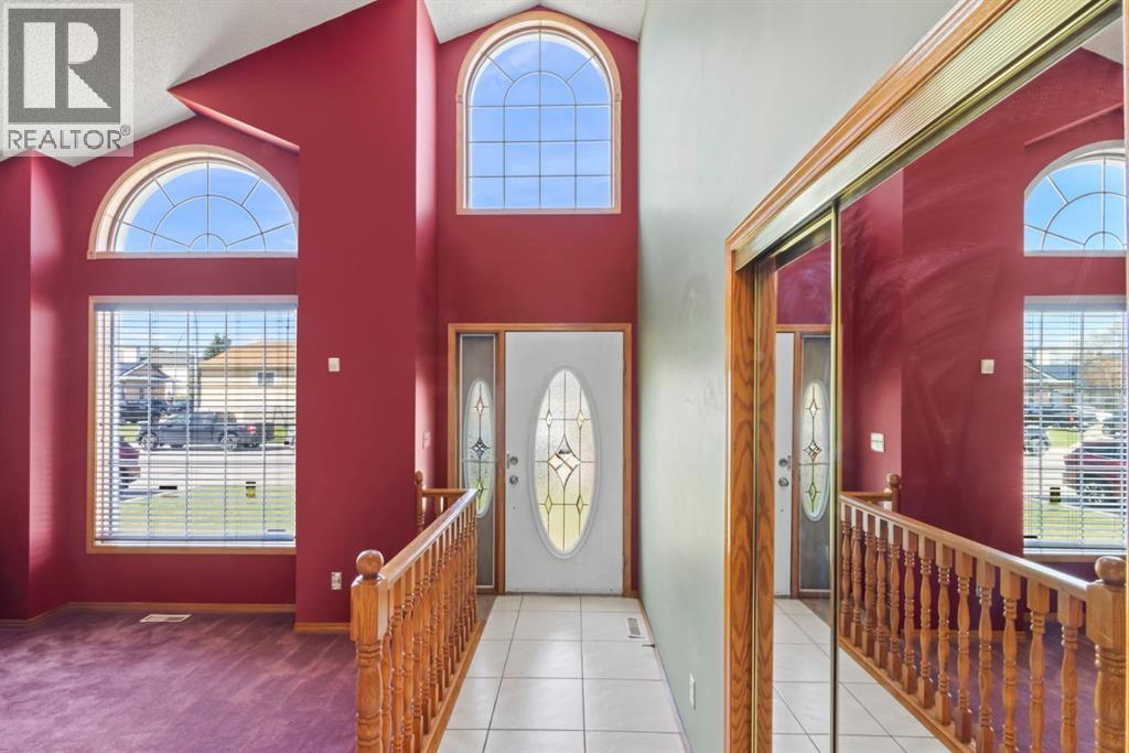 87 Applefield Close SE - Image 3