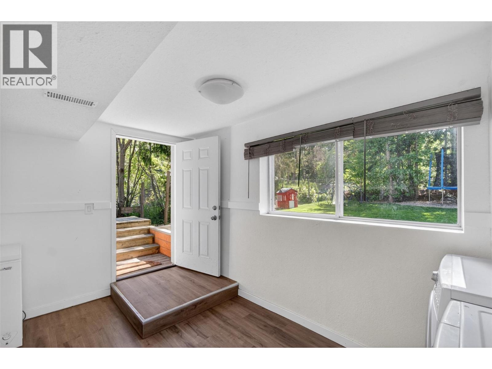  2354 Forest View Place, Blind Bay