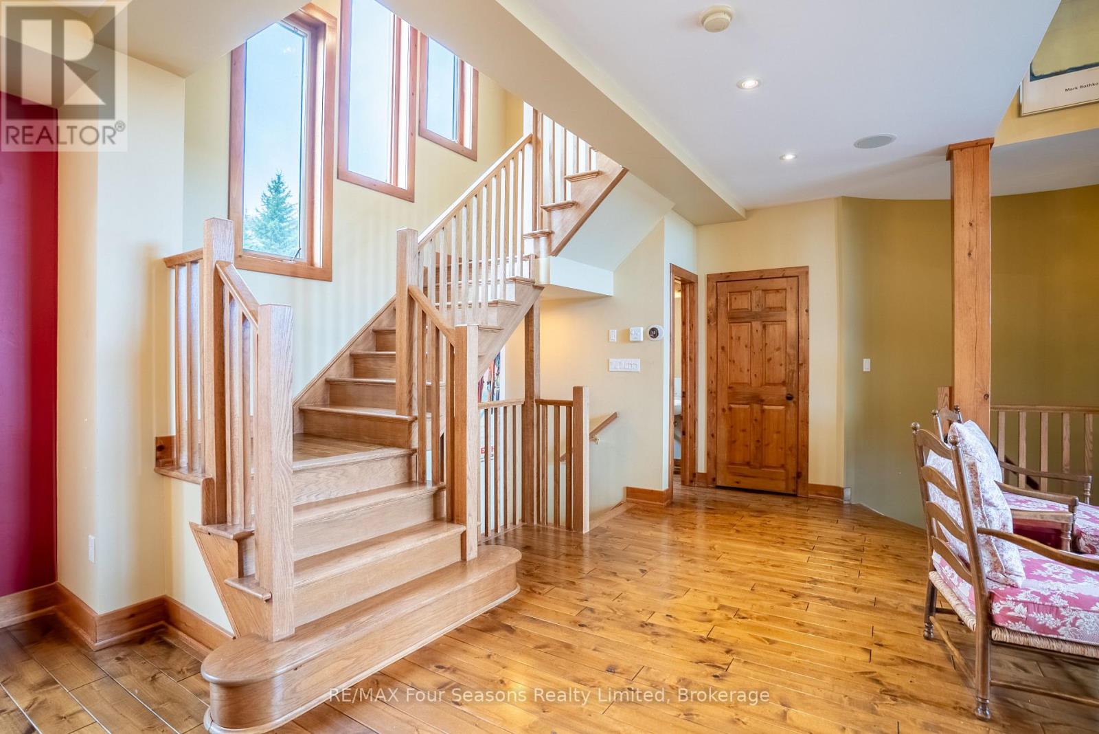141 VENTURE BOULEVARD - 19