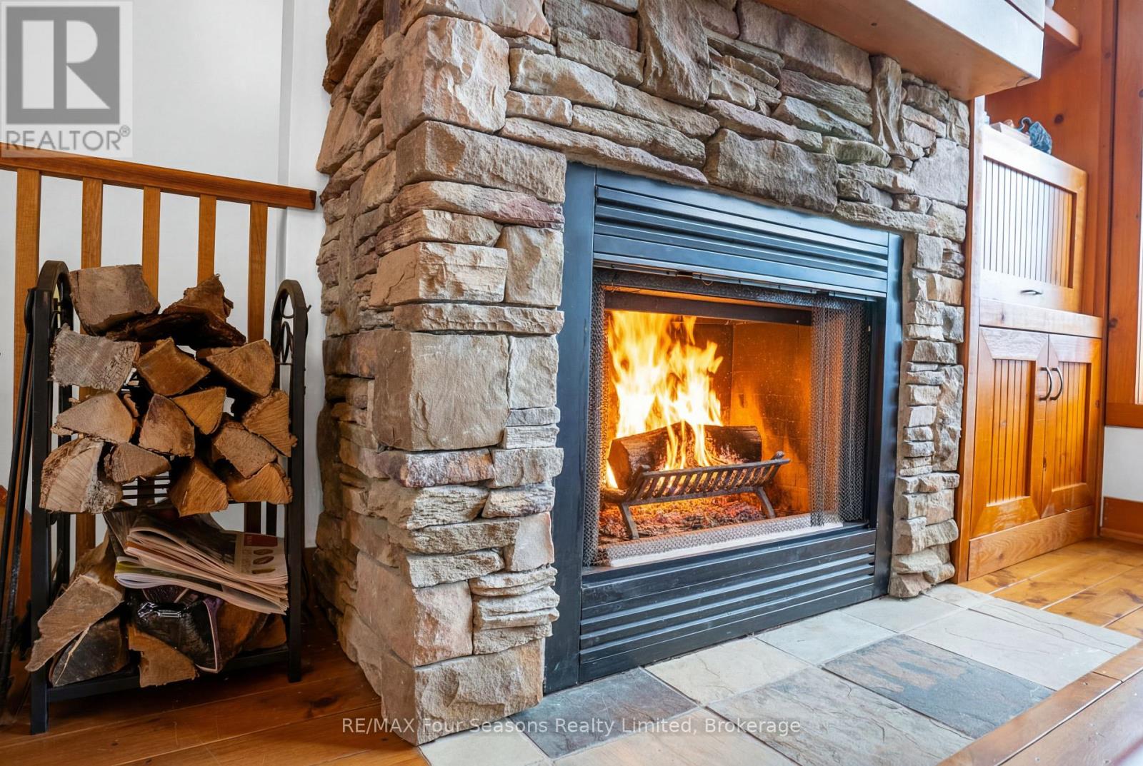 141 VENTURE BOULEVARD - 10