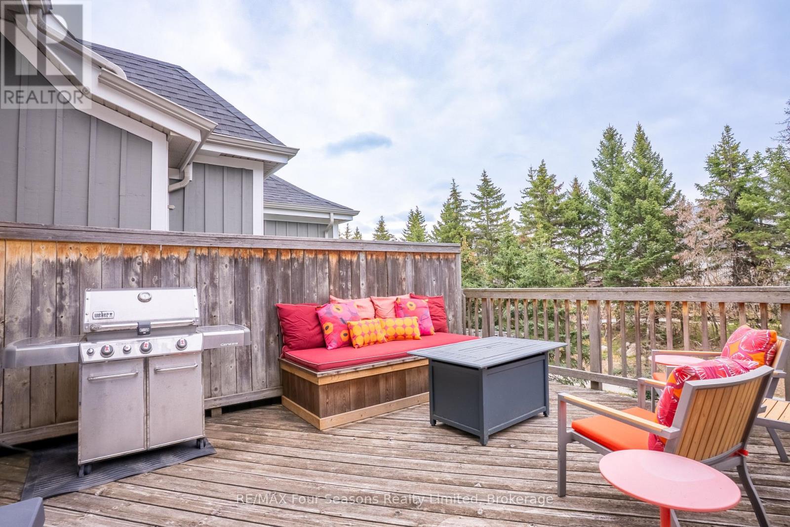 141 VENTURE BOULEVARD - 39