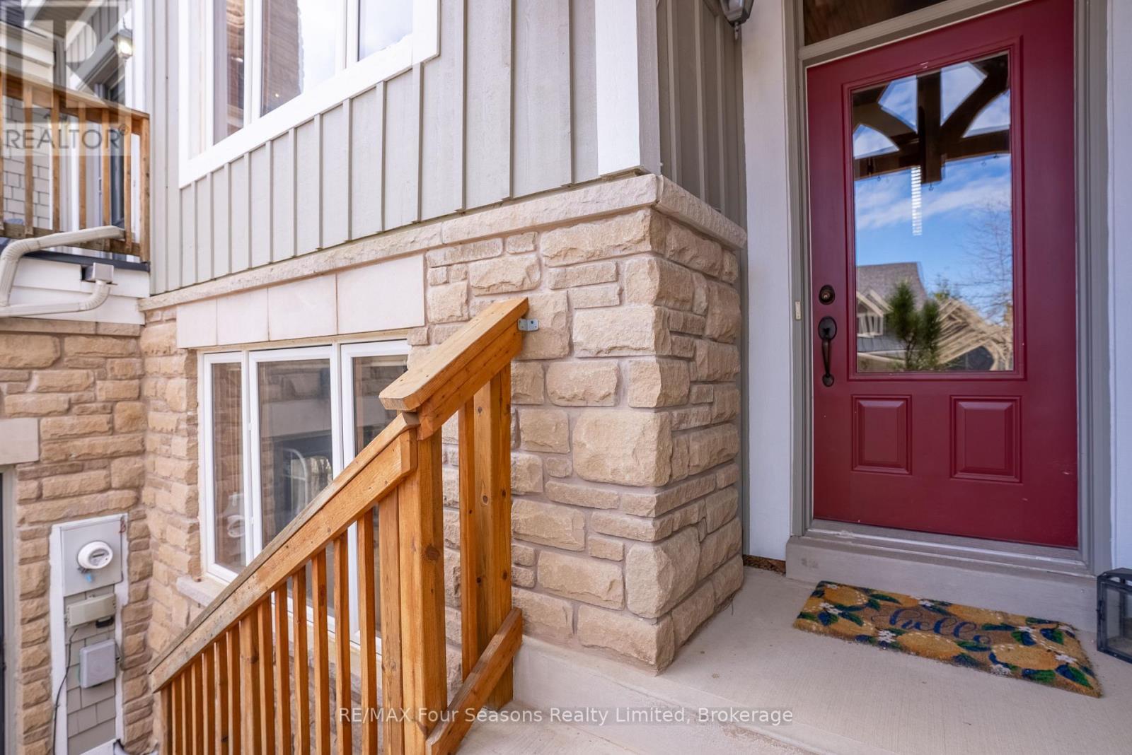 141 VENTURE BOULEVARD - 6