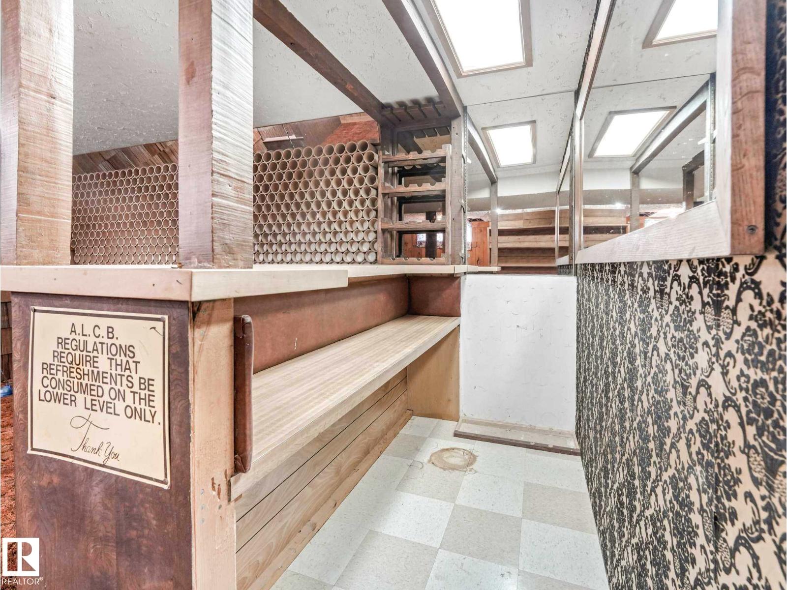 34 CAMELOT AV — photo 38