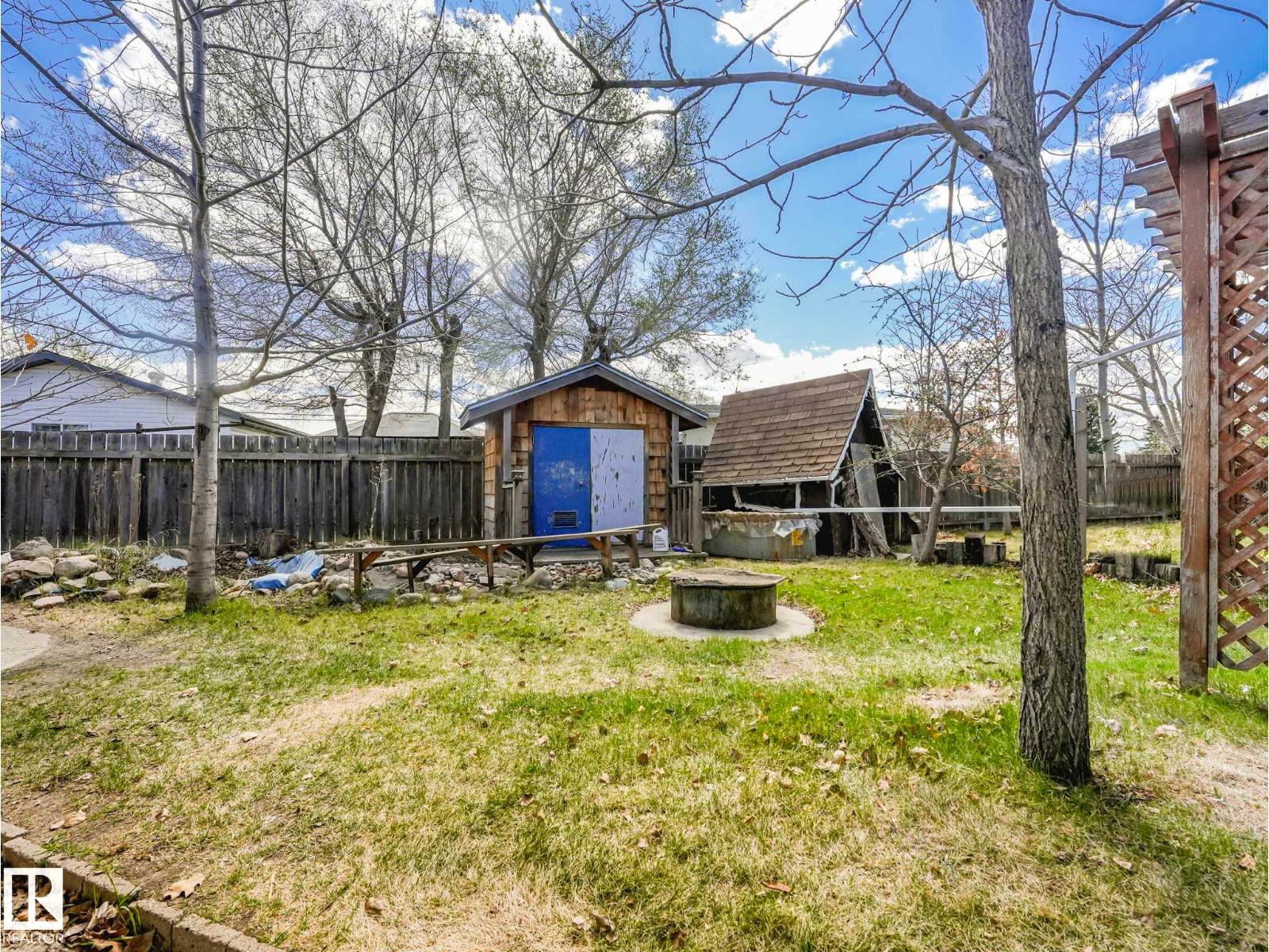 34 CAMELOT AV — photo 56