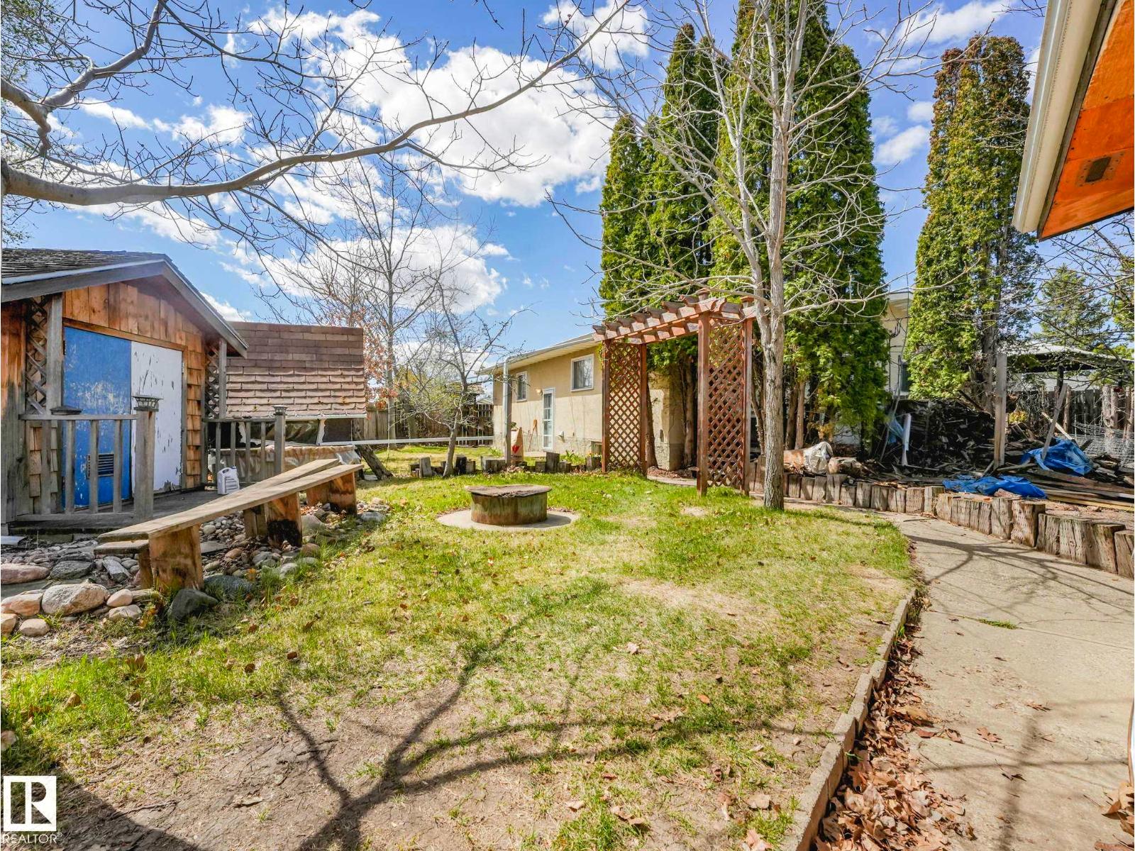 34 CAMELOT AV — photo 57