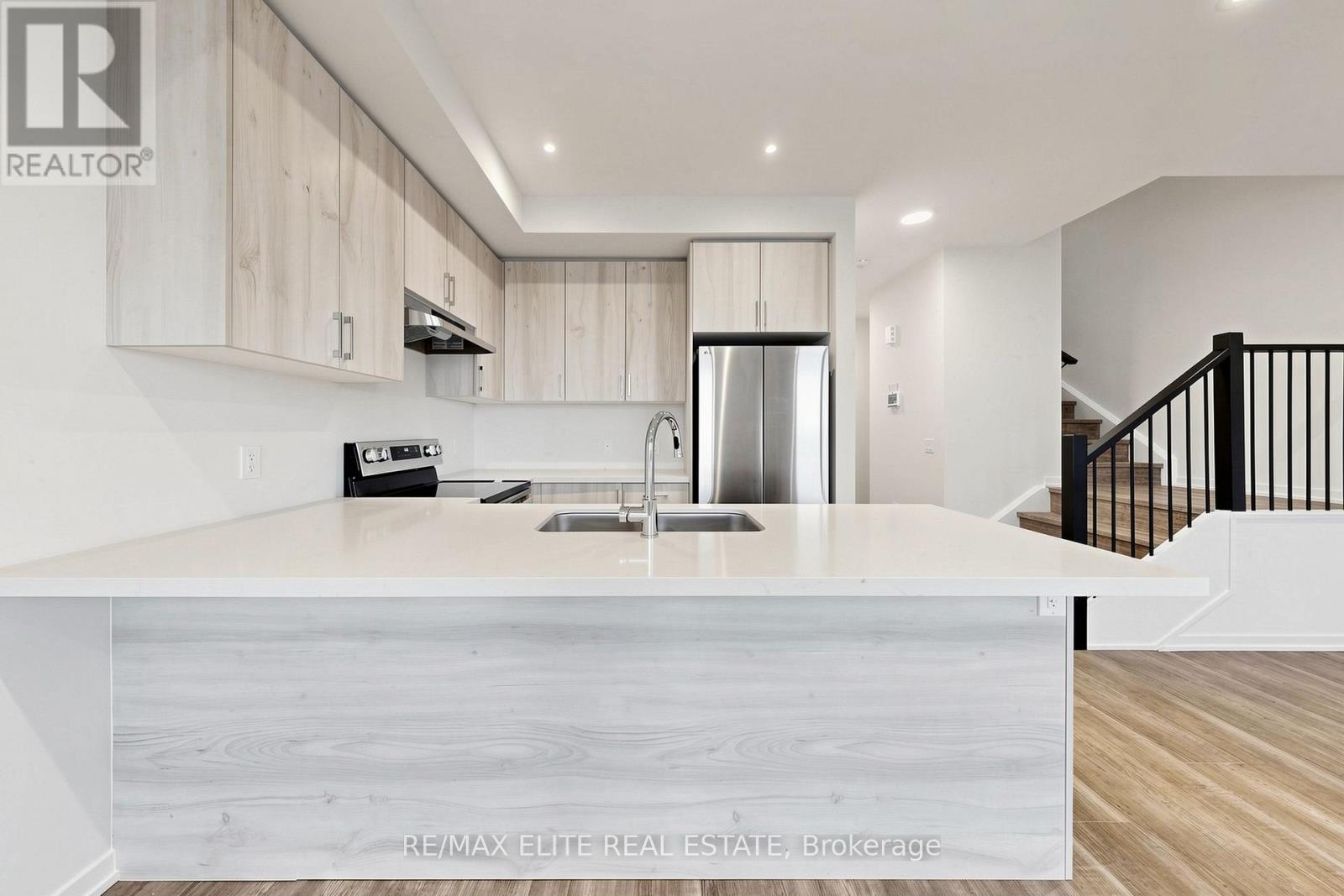 1422 19TH AVENUE - 7