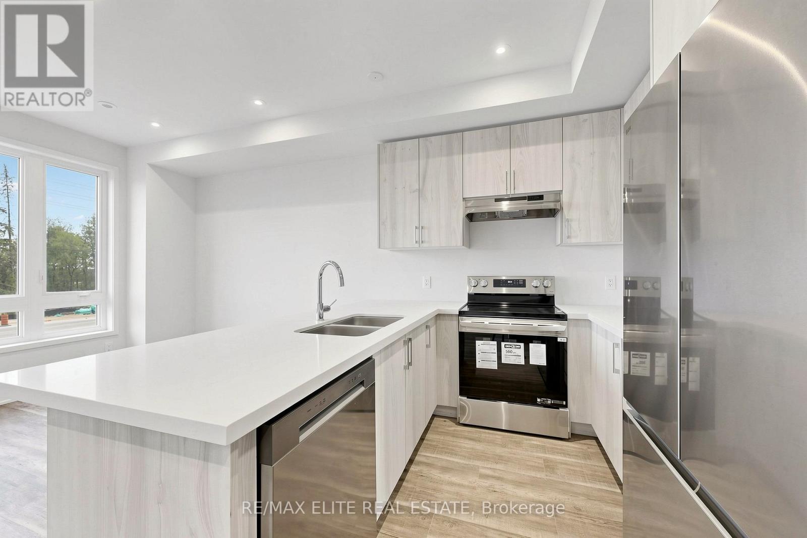 1422 19TH AVENUE - 8