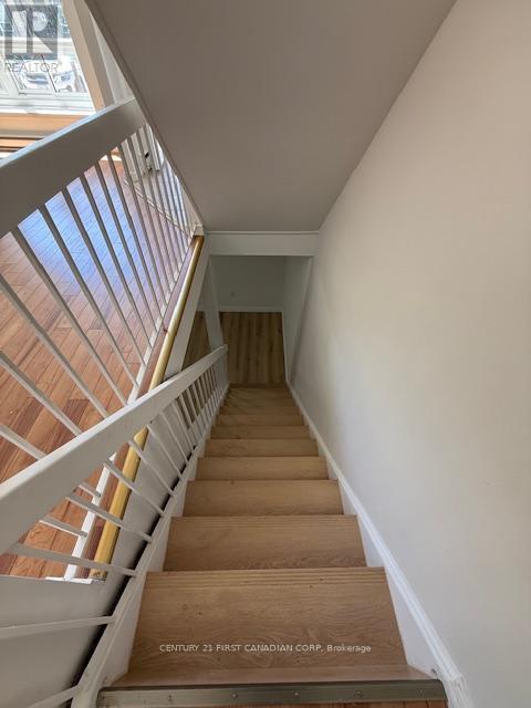 #39 475 SANDRINGHAM CRESCENT - 14