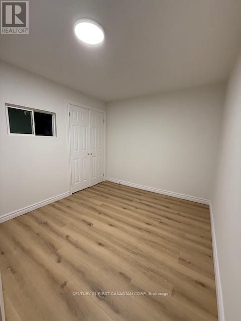 #39 475 SANDRINGHAM CRESCENT - 17