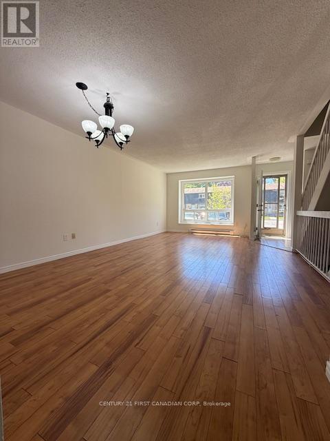 #39 475 SANDRINGHAM CRESCENT - 5