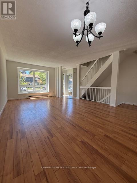 #39 475 SANDRINGHAM CRESCENT - 6