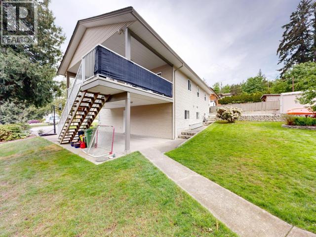 3280 CARIBOO AVE - 47