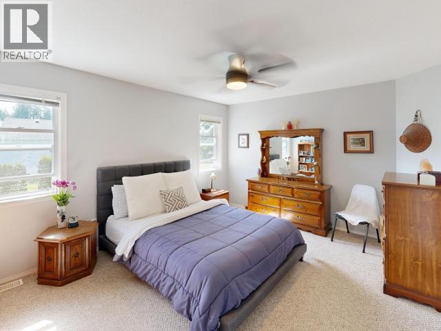 3280 CARIBOO AVE - 15
