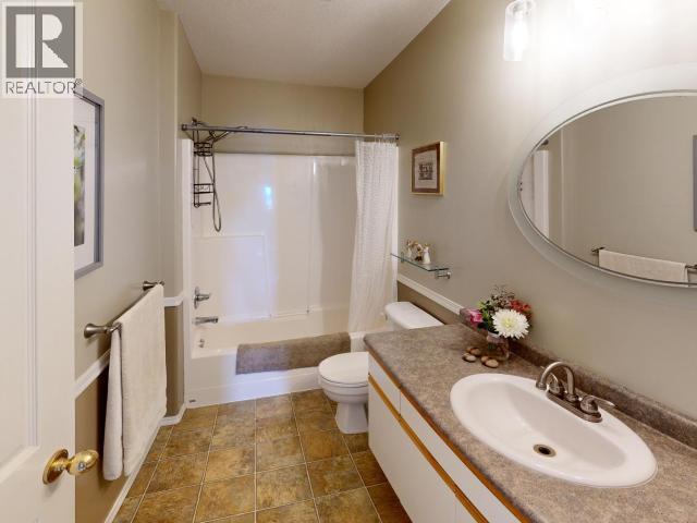 3280 CARIBOO AVE - 19
