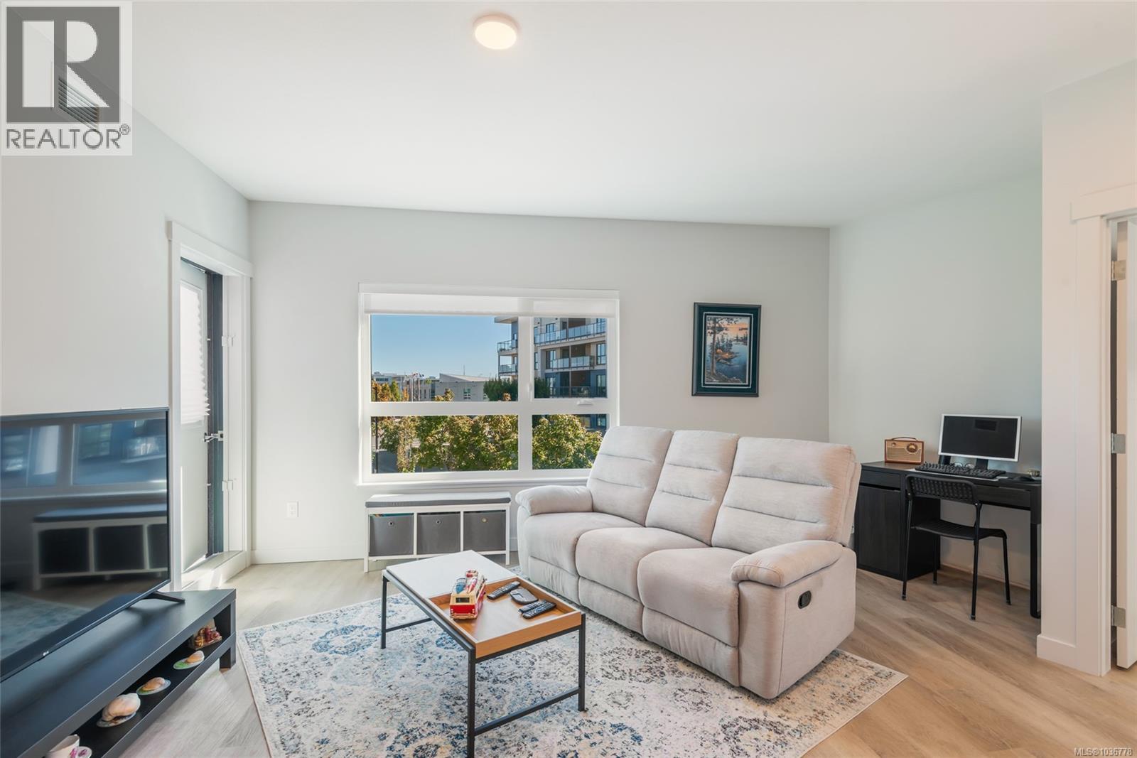 #204 164 Alberni Hwy - 5