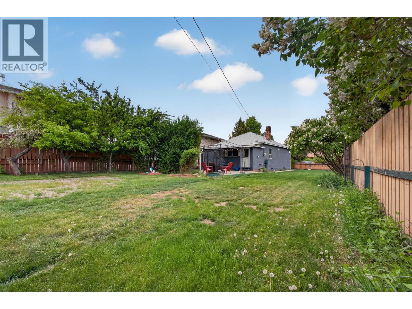 974 Creston Avenue - 22