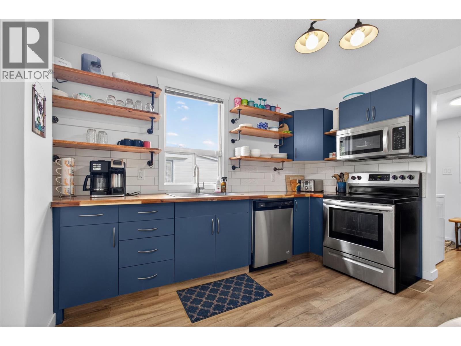 974 Creston Avenue - 7