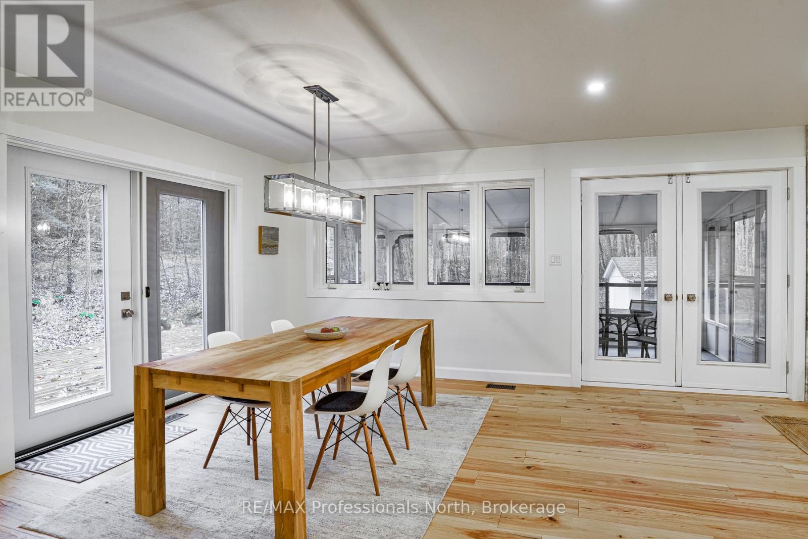 225 BLANCHARD STREET W - 10
