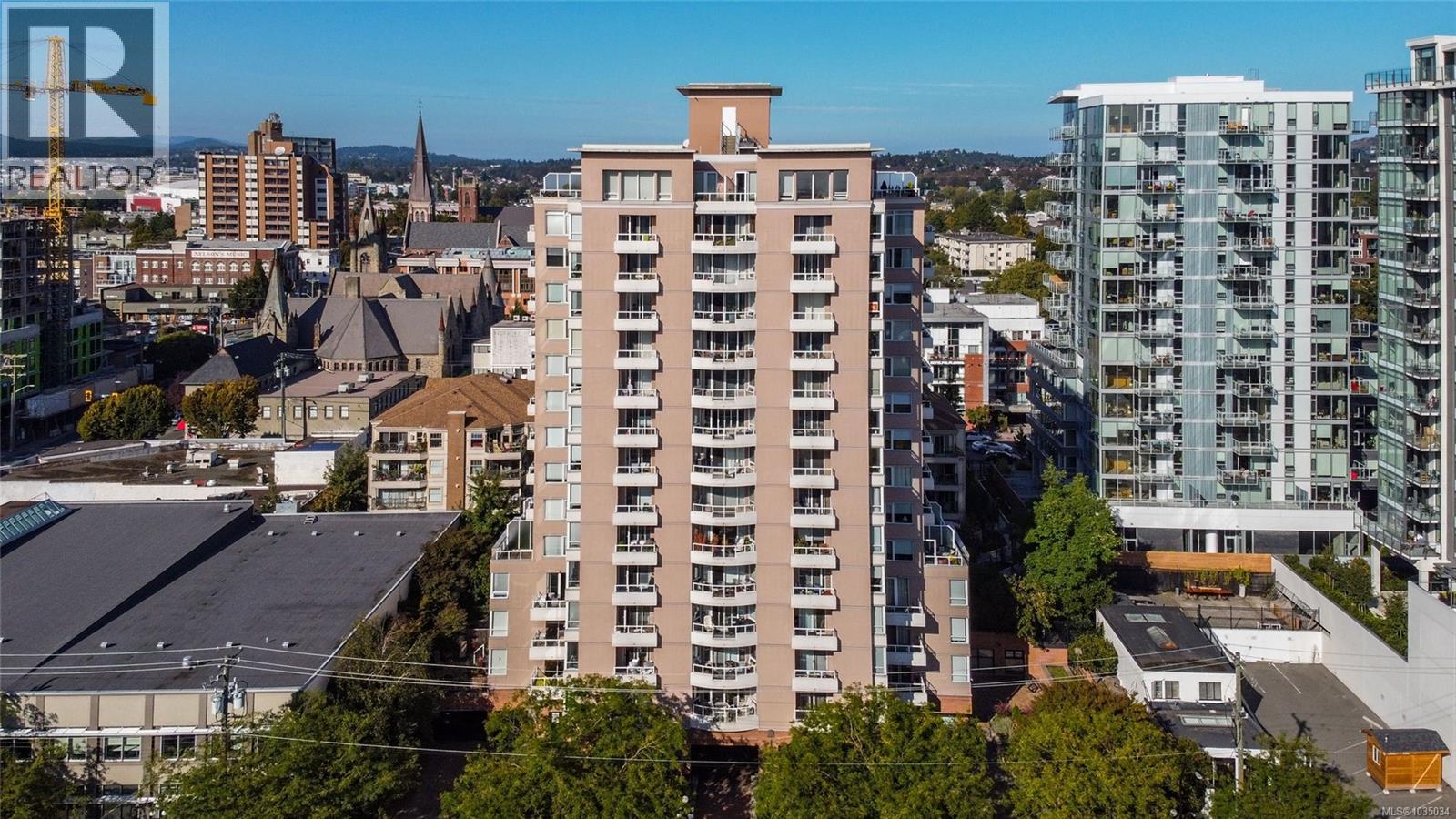 1405 930 Yates Street, Victoria