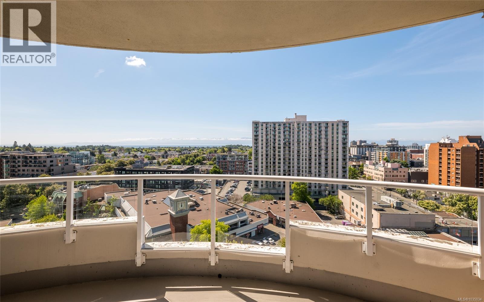 1405 930 Yates Street, Victoria